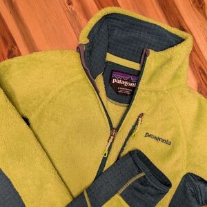 Patagonia R2 Full Zip Green Jacket